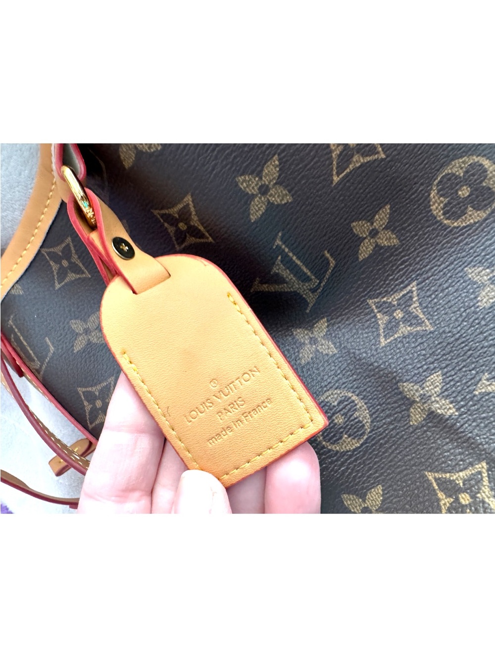 Louis Vuitton Brown Monogram Shoulder Bag with Tan Trim and Pouch - Picture 5 of 8